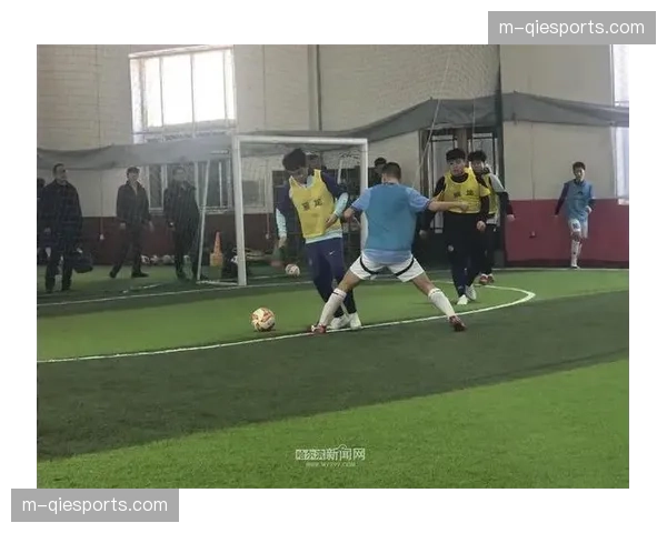 “街道足球挑战赛”增设“最佳传中手”奖项，鼓励草根足球注重边路配合