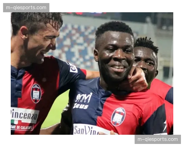 “保级关键战前瞻：莱切与萨勒尼塔纳的攻防数据与体系弱点分析”